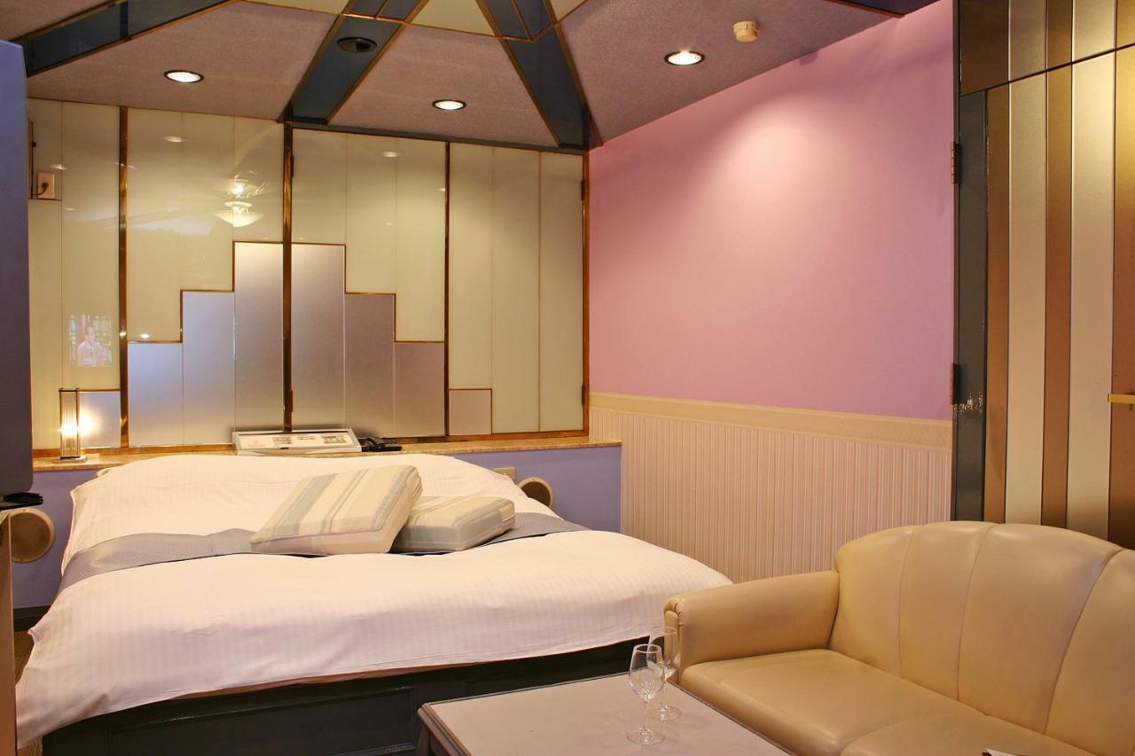 Hotel Chapel Story Sakaihigashi (Adults Only) Sakai  Extérieur photo